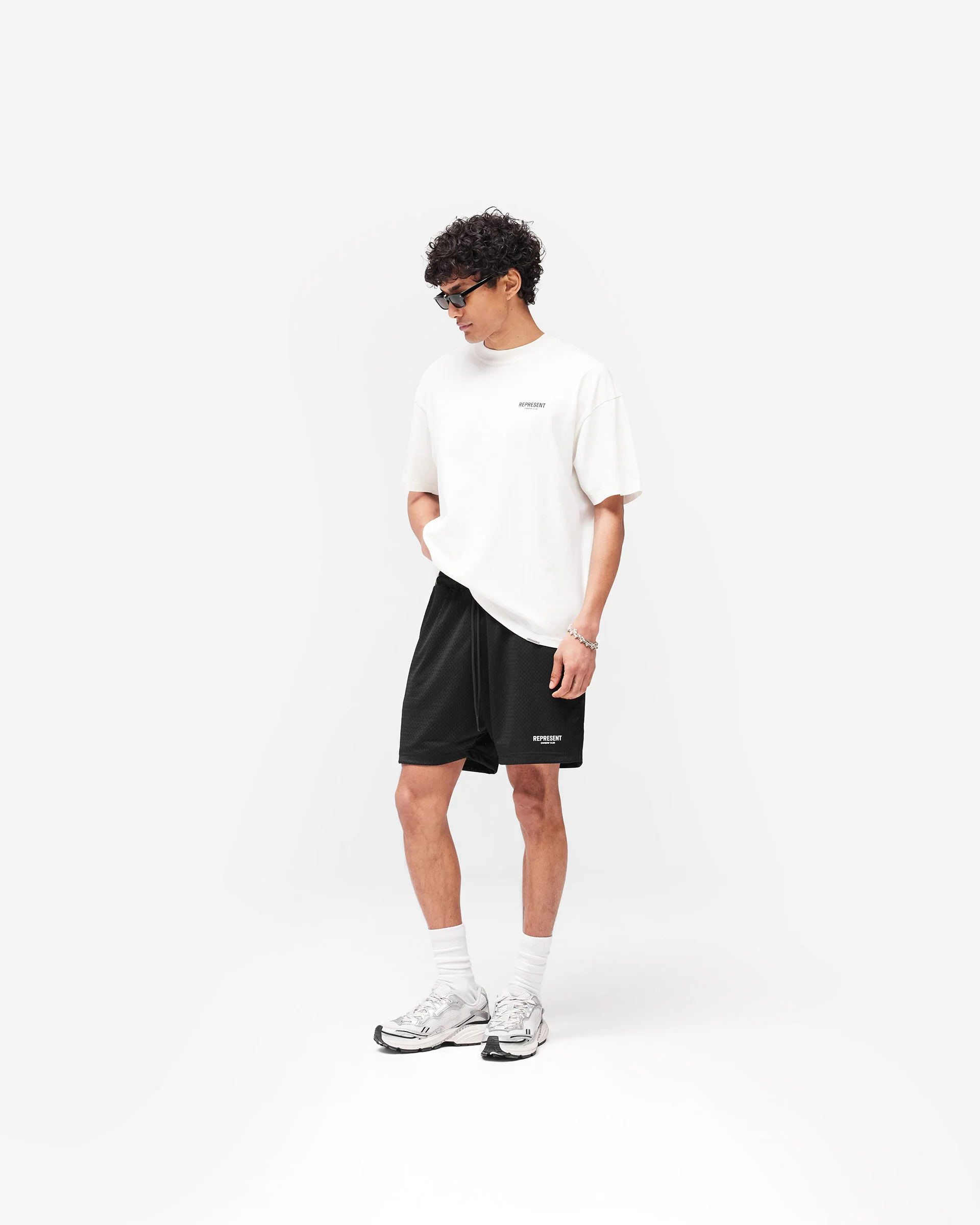 Represent Owners Club Mesh Shorts - Black - Image 7